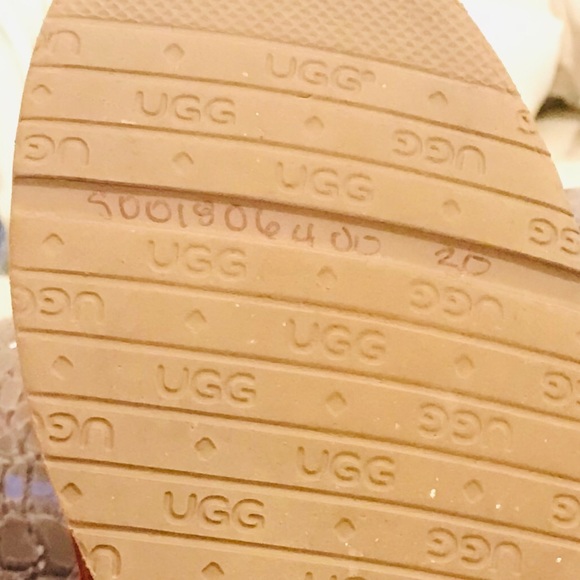 UGG Made in Italy Size 8 Burgundy-Rust Color - Picture 7 of 8